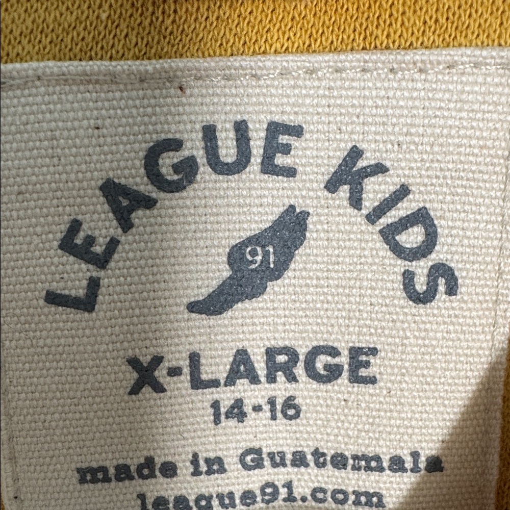 ❤️3/$30 Shady Side Academy Honey Colored Boys Sweatshirt - Picture 4 of 8